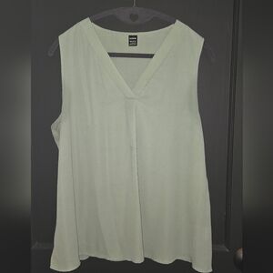SHEIN Light Green V-Neck Sleeveless Blouse